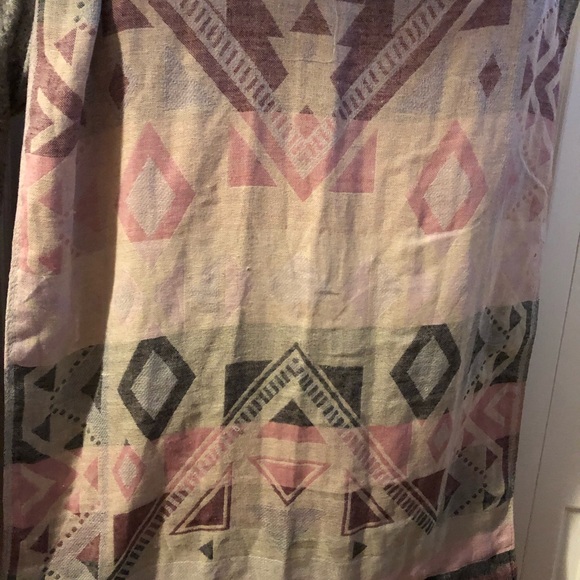 Aztec Scarf - Picture 2 of 4